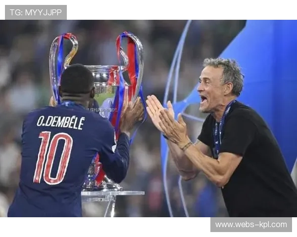 巴黎边锋登贝莱复出训练，有望出战欧冠关键战